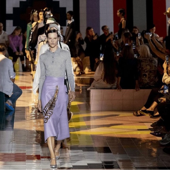 Prada sequin feather leather  A-line skirt - Picture 4 of 10